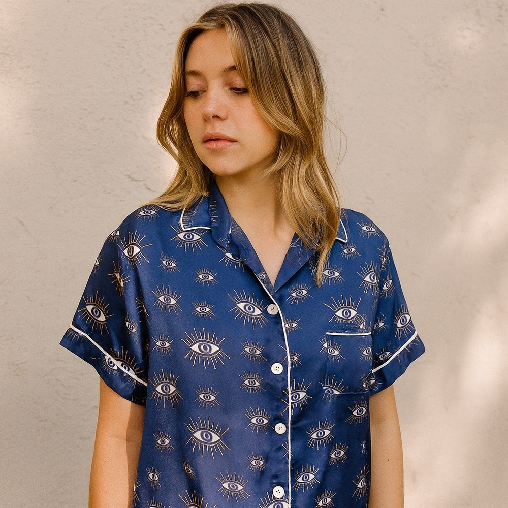 Kitty and Vibe Pajama Shirt Womens Small Button Up Eye Print Top Pajama‎